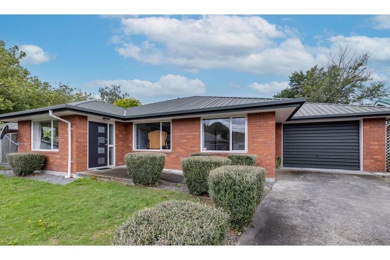 Photo of property in 2/36 Brittan Street, Linwood, Christchurch, 8011