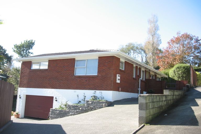 Photo of property in 31 Pickwick Parade, Mellons Bay, Auckland, 2014