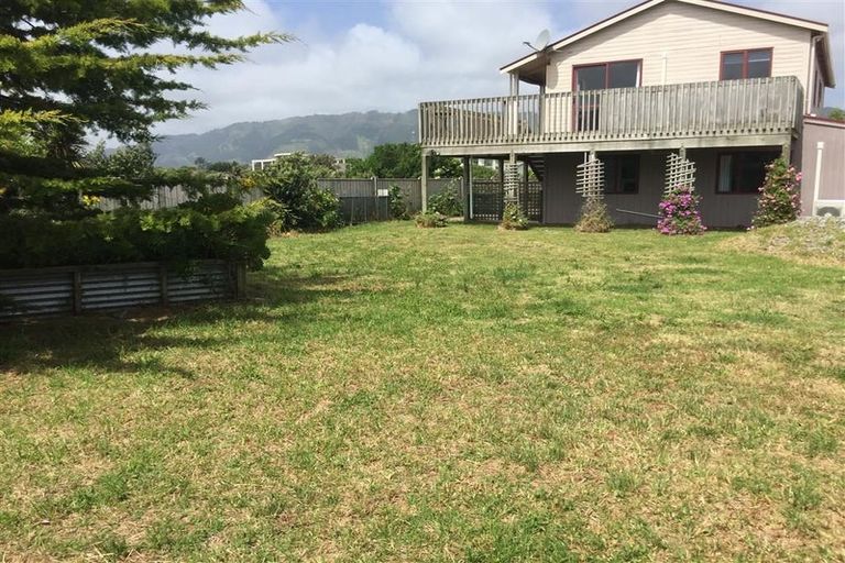 Photo of property in 151 Field Way, Waikanae Beach, Waikanae, 5036
