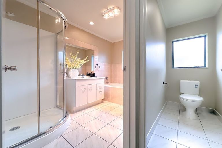 Photo of property in 8 Maadi Place, Papakura, 2110