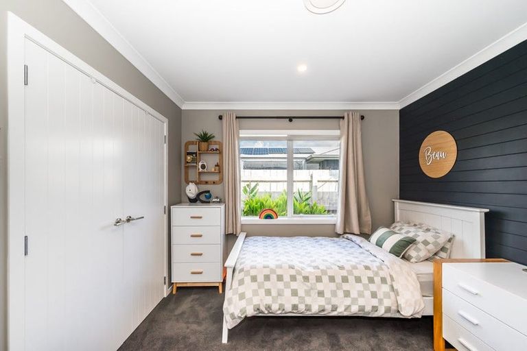 Photo of property in 10 Mahia Lane, Waikanae, 5036