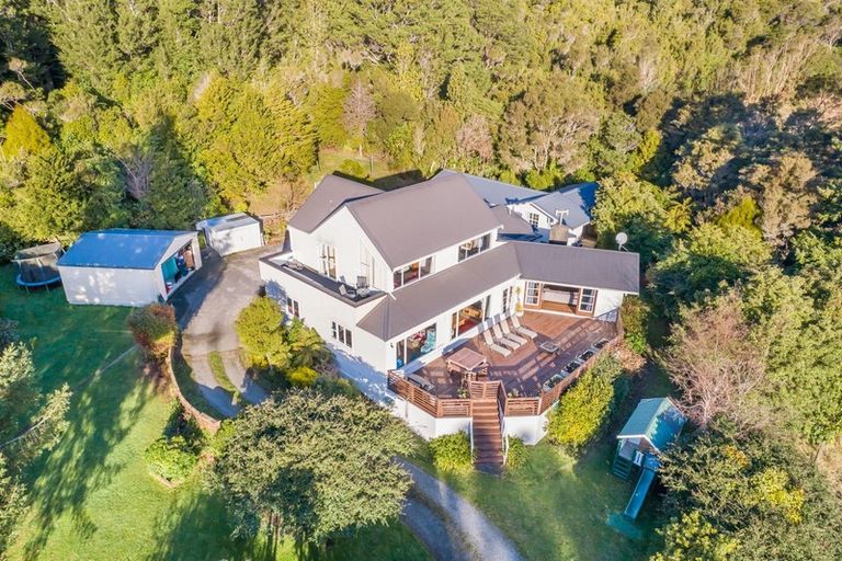 Photo of property in 1063b Blue Mountains Road, Blue Mountains, Upper Hutt, 5371