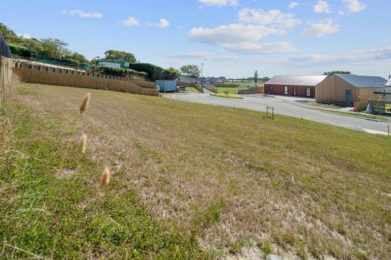 Photo of property in 9 Barnfields Close, Halswell, Christchurch, 8025