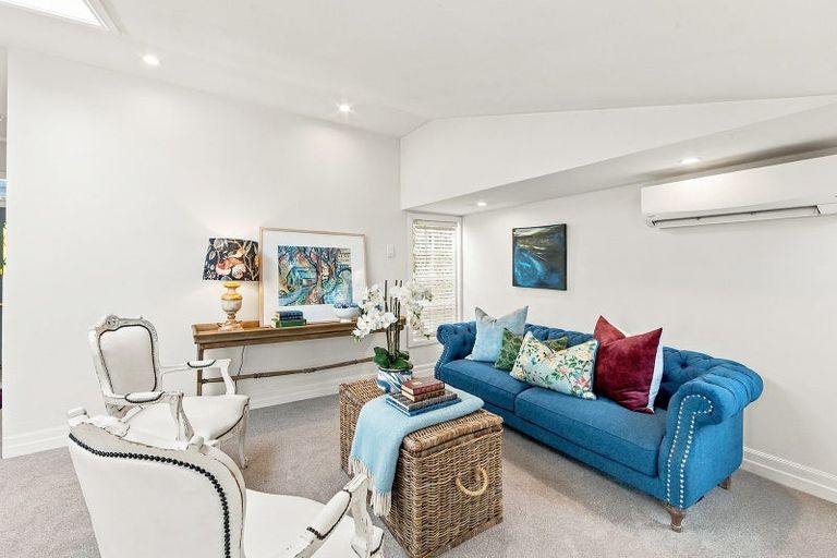 Photo of property in 147a Holly Road, St Albans, Christchurch, 8014