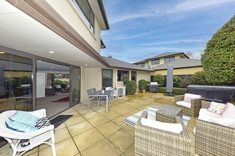 Photo of property in 223 Ilam Road, Ilam, Christchurch, 8041