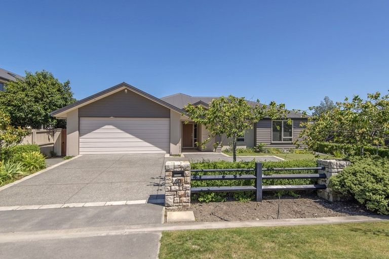 Photo of property in 40 Worsleys Road, Cracroft, Christchurch, 8025
