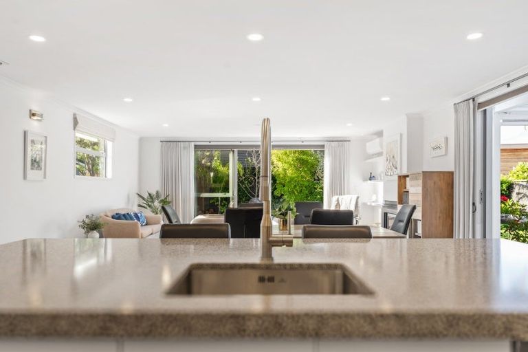 Photo of property in 26 Waitotara Way, Whitianga, 3510