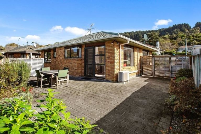 Photo of property in 334a Main Road, Tawa, Wellington, 5028