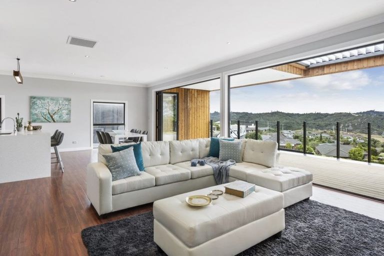 Photo of property in 5 Boutique Way, Orewa, 0931