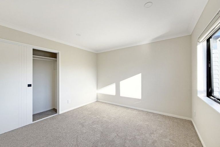 Photo of property in 38 Astoria Place, Northpark, Auckland, 2013