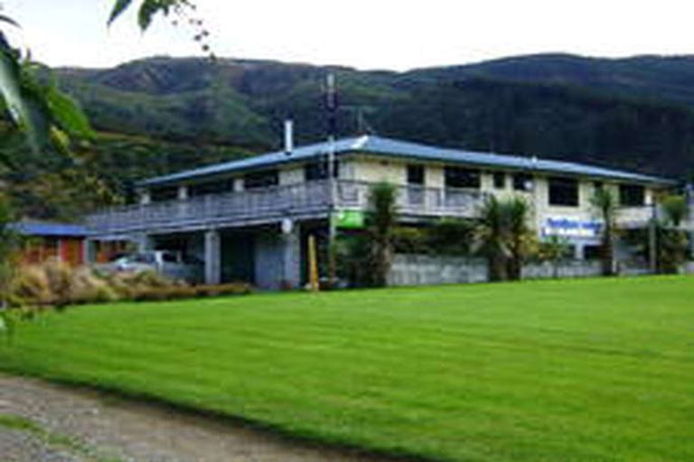 Photo of property in 9a Lady Cobham Grove, Anakiwa, Picton, 7281