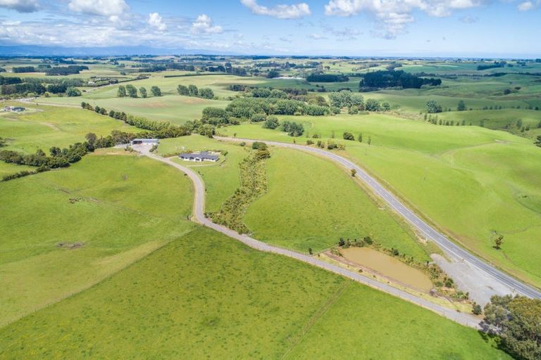 Photo of property in 760 Halcombe Road, Halcombe, Feilding, 4775