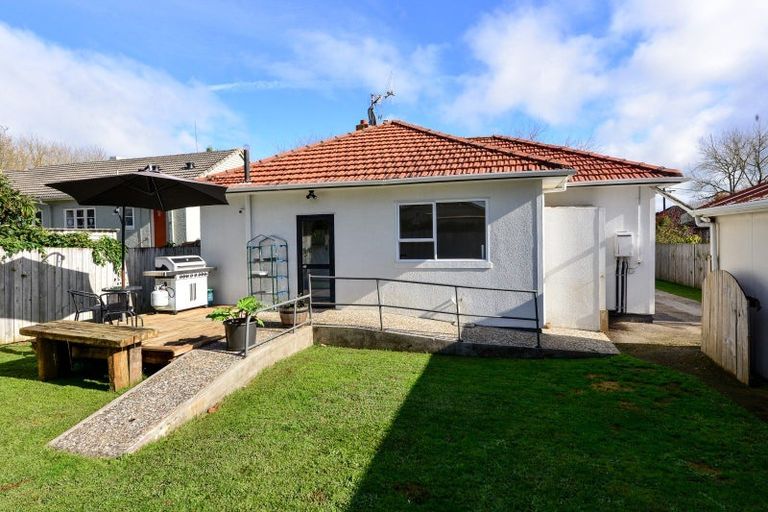 Photo of property in 16 Marire Avenue, Frankton, Hamilton, 3204