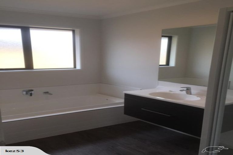 Photo of property in 25 Lake Drive, Tikipunga, Whangarei, 0112