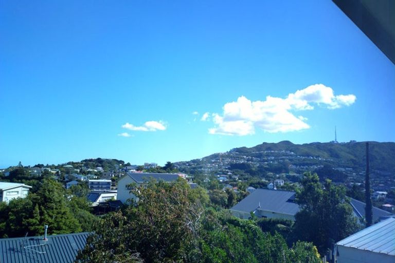Photo of property in 52 Sheridan Terrace, Johnsonville, Wellington, 6037