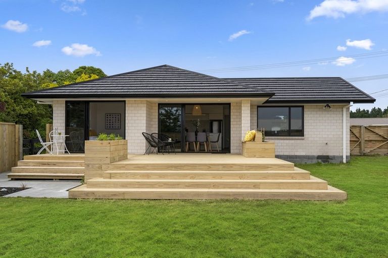 Photo of property in 541 Manutahi Road, Lepperton, New Plymouth, 4373