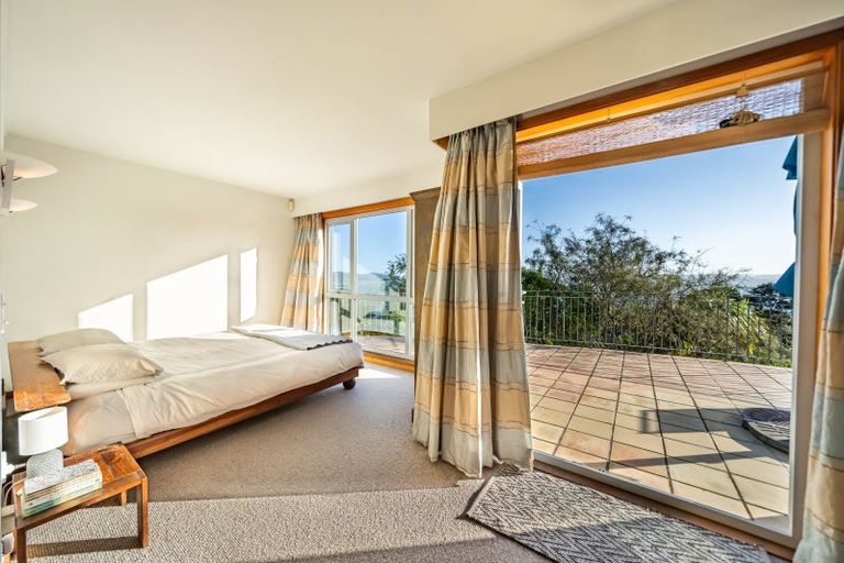 Photo of property in 28 Ngaumatau Road, Point Howard, Lower Hutt, 5013