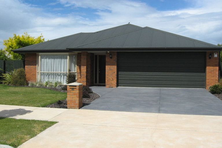 Photo of property in 22 Richard Seddon Drive, Northwood, Christchurch, 8051
