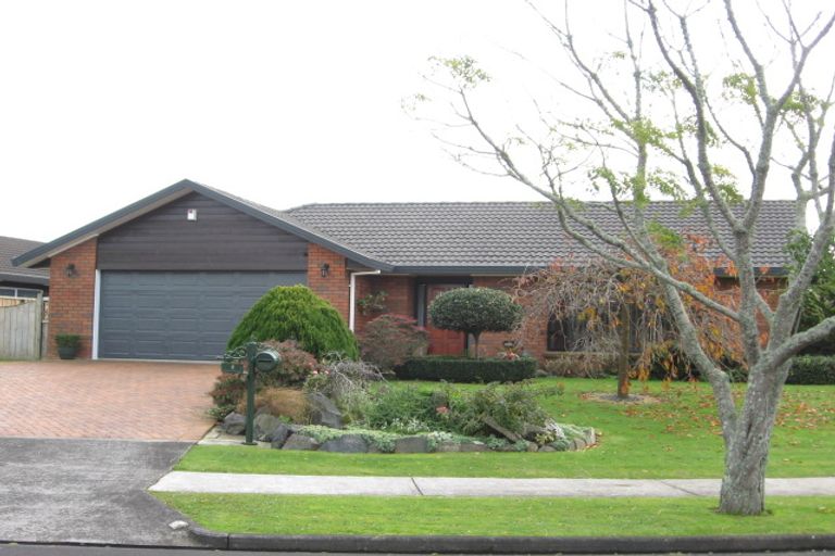 Photo of property in 6 Gairloch Place, Wattle Downs, Auckland, 2103