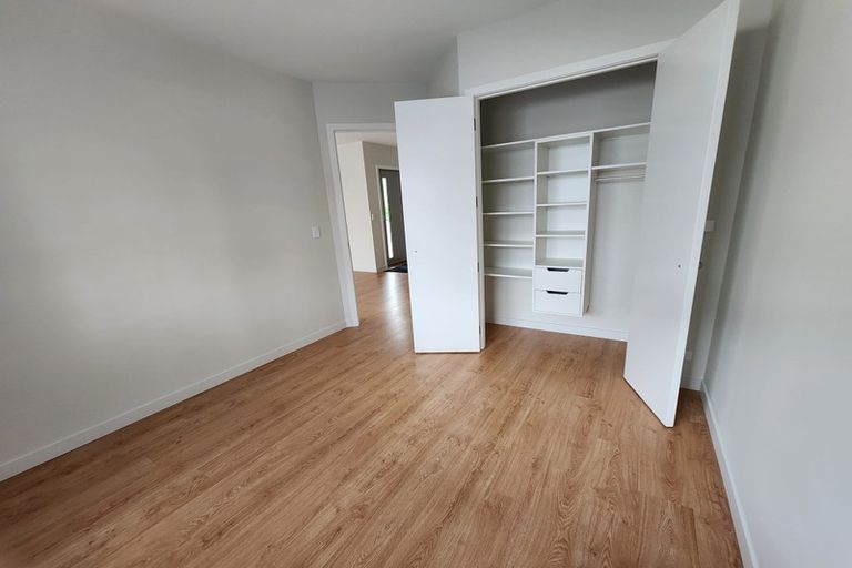 Photo of property in 46 Spinnaker Drive, Te Atatu Peninsula, Auckland, 0610