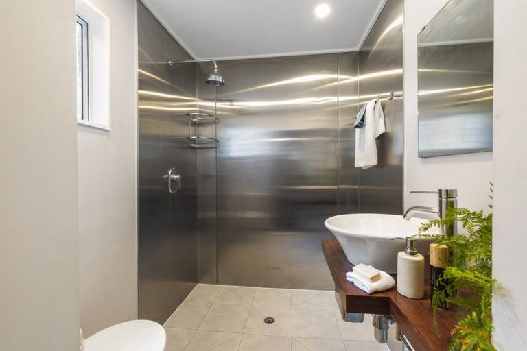 Photo of property in 118 Owhiro Bay Parade, Owhiro Bay, Wellington, 6023