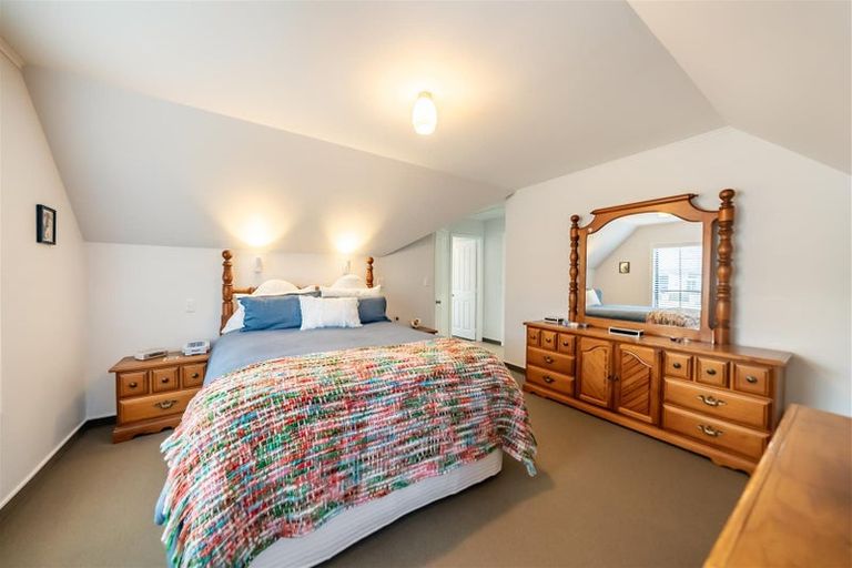 Photo of property in 21 Marlborough Street, Silverstream, Upper Hutt, 5019