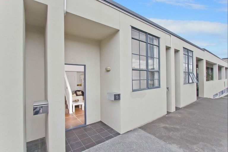 Photo of property in 2/34 Pollen Street, Grey Lynn, Auckland, 1021