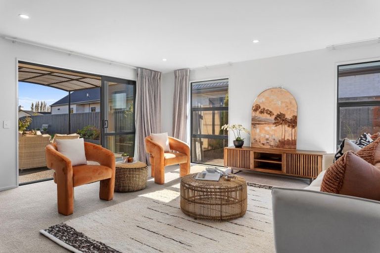 Photo of property in 17 Goldie Drive, Rangiora, 7400