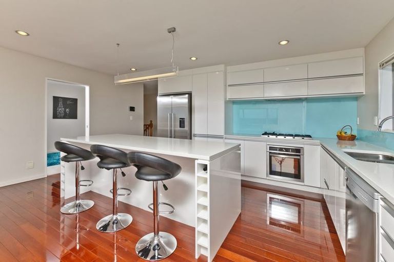 Photo of property in 90b Schnapper Rock Road, Schnapper Rock, Auckland, 0632