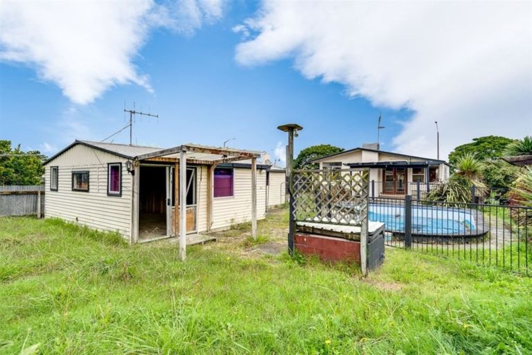 Photo of property in 2 Wycliffe Street, Onekawa, Napier, 4110