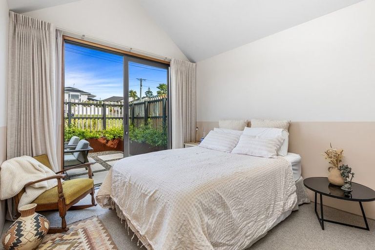 Photo of property in 50 Tiri Road, Manly, Whangaparaoa, 0930