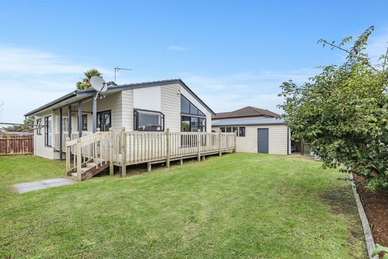 Photo of property in 20 Anglers Way, Wattle Downs, Auckland, 2102