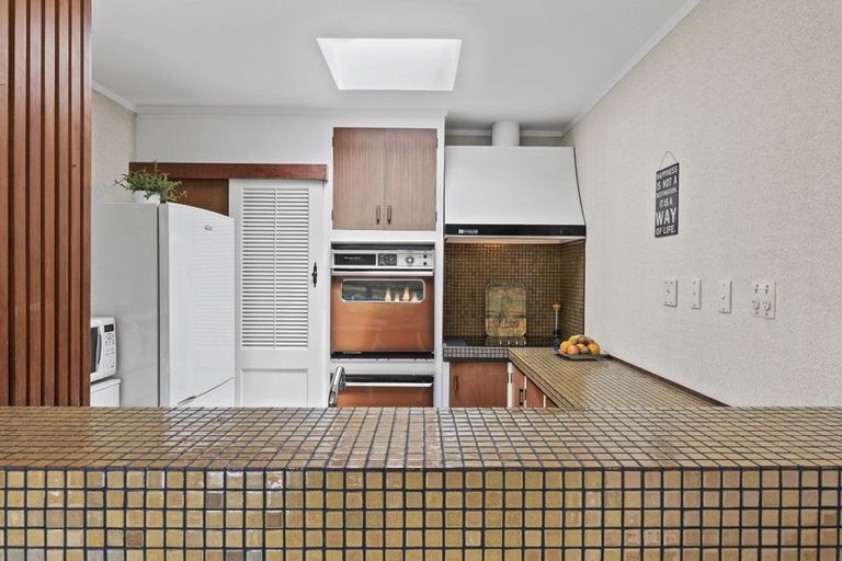 Photo of property in 2/59 Maxwelton Drive, Mairangi Bay, Auckland, 0630