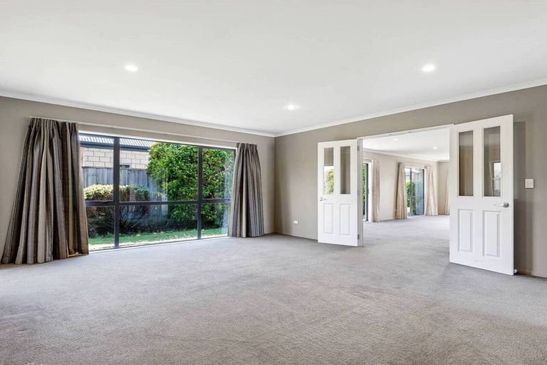 Photo of property in 6 Hampstead Close, Rangiora, 7400