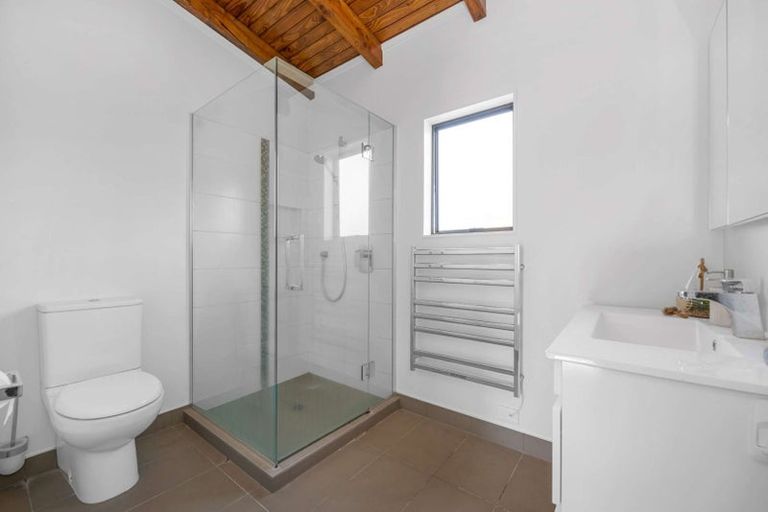 Photo of property in 92 Hutchinsons Road, Bucklands Beach, Auckland, 2014