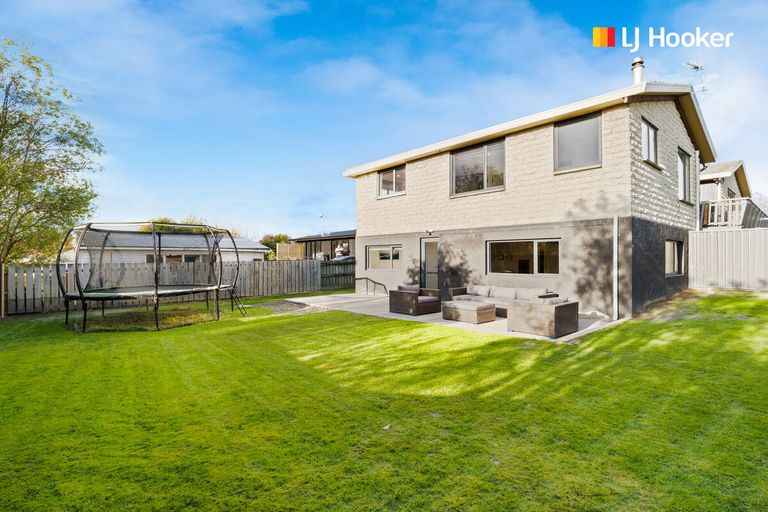 Photo of property in 43 Walton Park Avenue, Fairfield, Dunedin, 9018