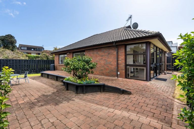 Photo of property in 1/1 Penzance Road, Mairangi Bay, Auckland, 0630