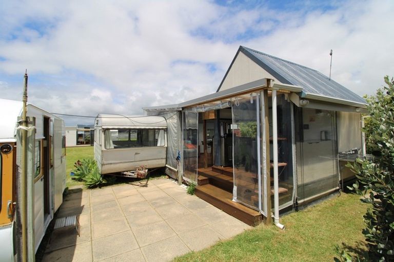 Photo of property in 154 Harbour Drive, Matarangi, Whitianga, 3592