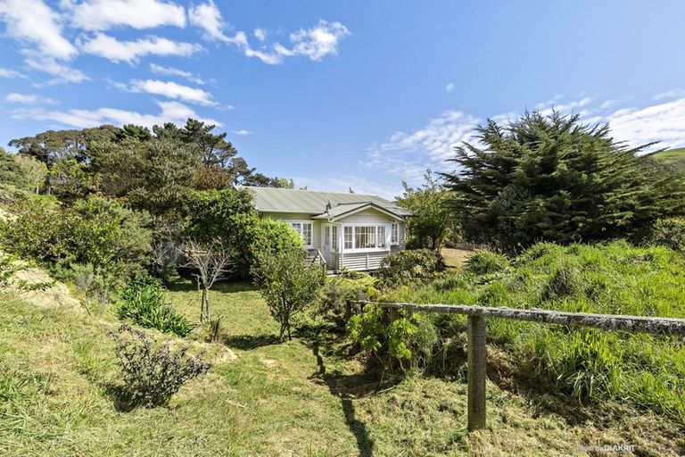 Photo of property in 924 Ohariu Valley Road, Ohariu, Wellington, 6037