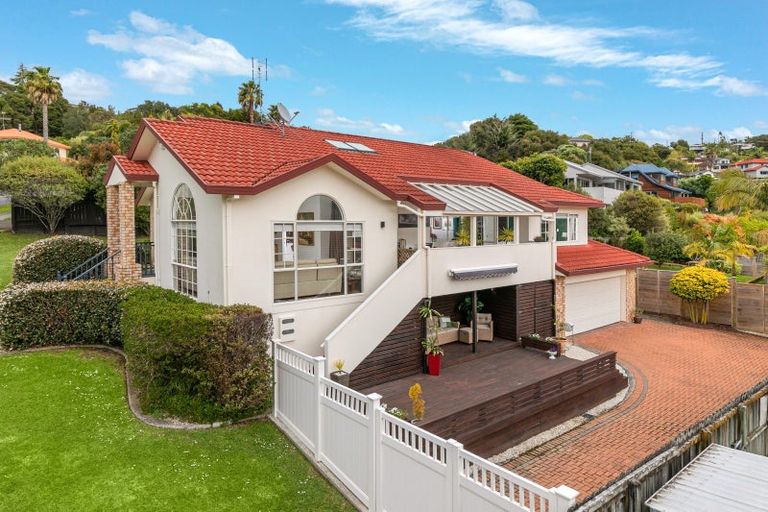 Photo of property in 39 Kate Sheppard Avenue, Torbay, Auckland, 0630