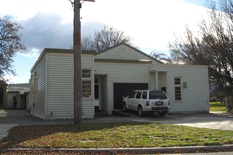 Photo of property in 22-24 Dunorling Street, Alexandra, 9320