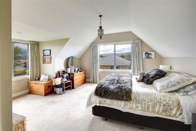 Photo of property in 12 Kura Place, Mosgiel, 9024