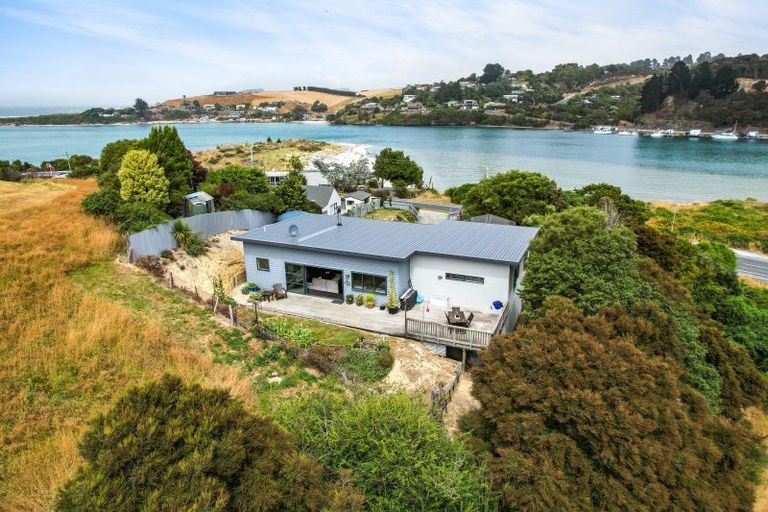Photo of property in 1420 Taieri Mouth Road, Taieri Mouth, Brighton, 9091