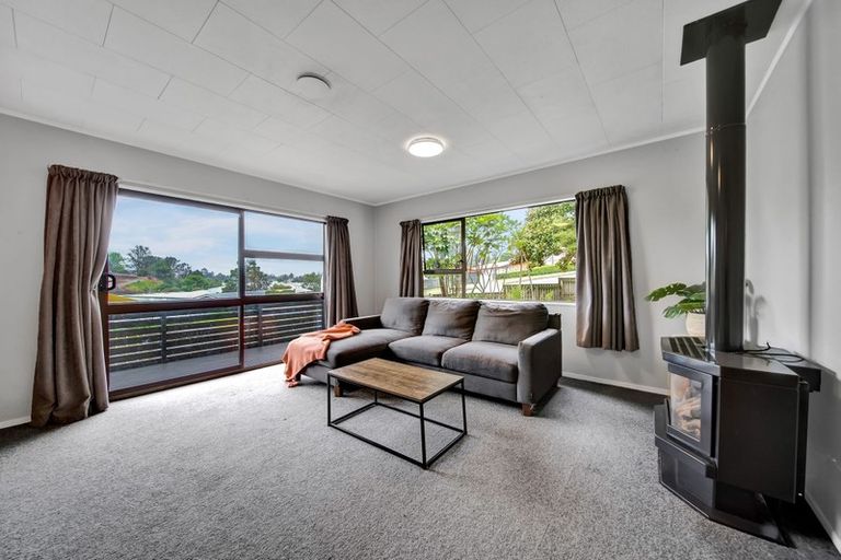 Photo of property in 8 Puketotara Street, Highlands Park, New Plymouth, 4312