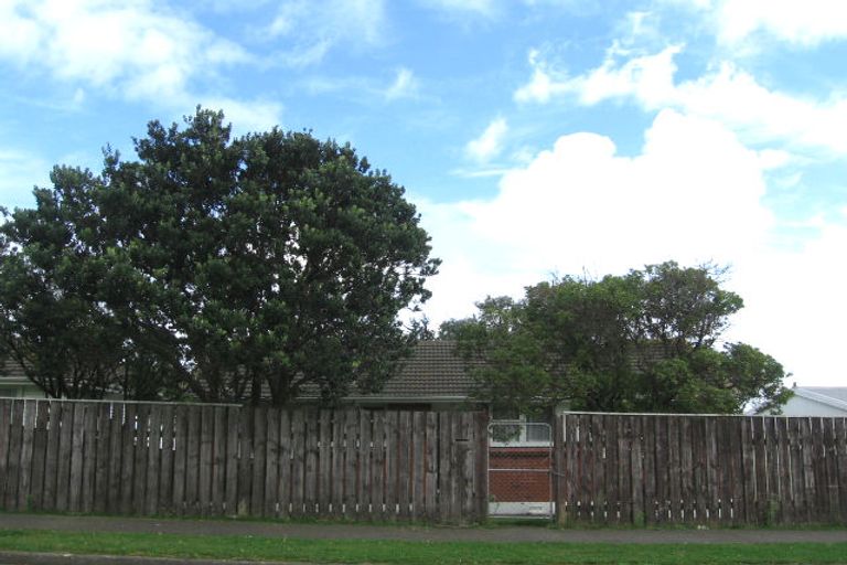 Photo of property in 10 Surprise Place, Cannons Creek, Porirua, 5024