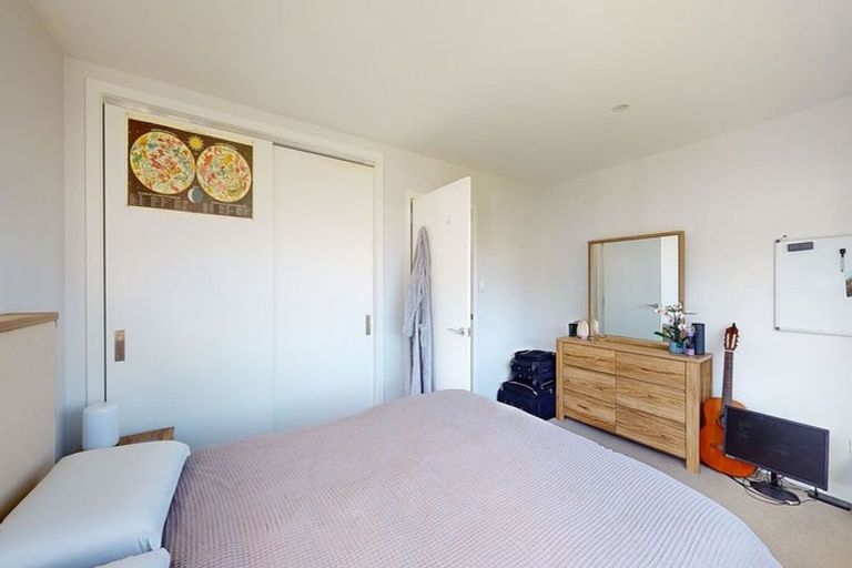 Photo of property in 92 Silverstream Road, Crofton Downs, Wellington, 6035