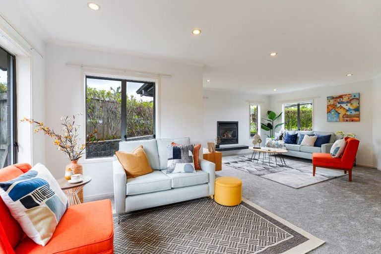 Photo of property in 12 Kouras Place, Flat Bush, Auckland, 2016