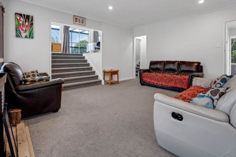 Photo of property in 21 Estuary Road, Weymouth, Auckland, 2103