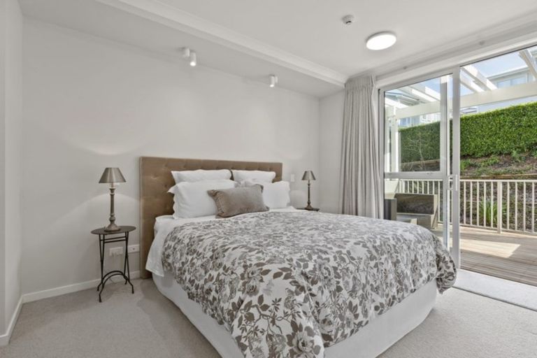 Photo of property in 18 Rewa Rewa Lane, Orewa, 0931