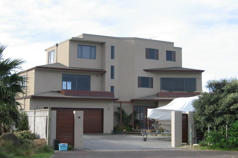 Photo of property in 8 May Way, Omaha, 0986